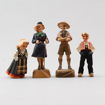 FIGURER, 4 st, skuret och målat trä, Norge.