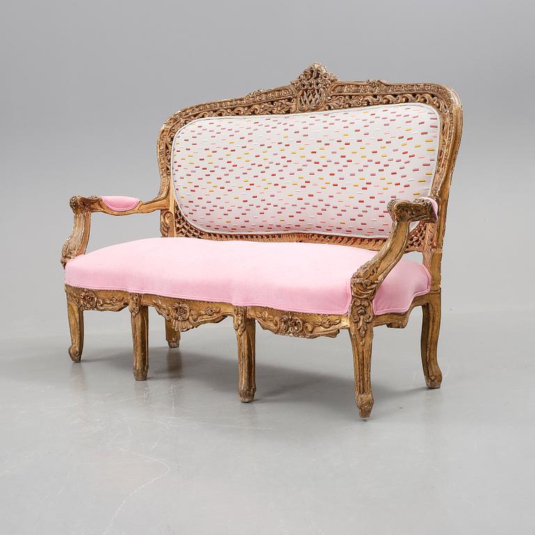 SOFFA, rokokostil, 1900-talets första hälft.