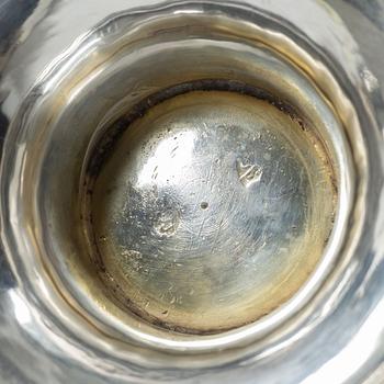 Kaffekanna, silver. Troligen Nordtyskland/Danmark, 1700-tal.
