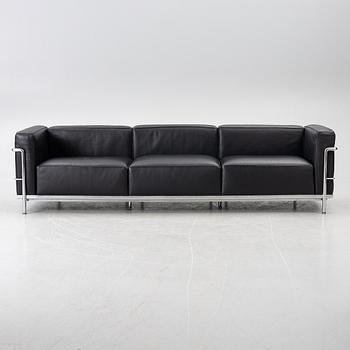 Le Corbusier, Pierre Jeanneret & Charlotte Perriand, soffa"LC3", Cassina, Italien.