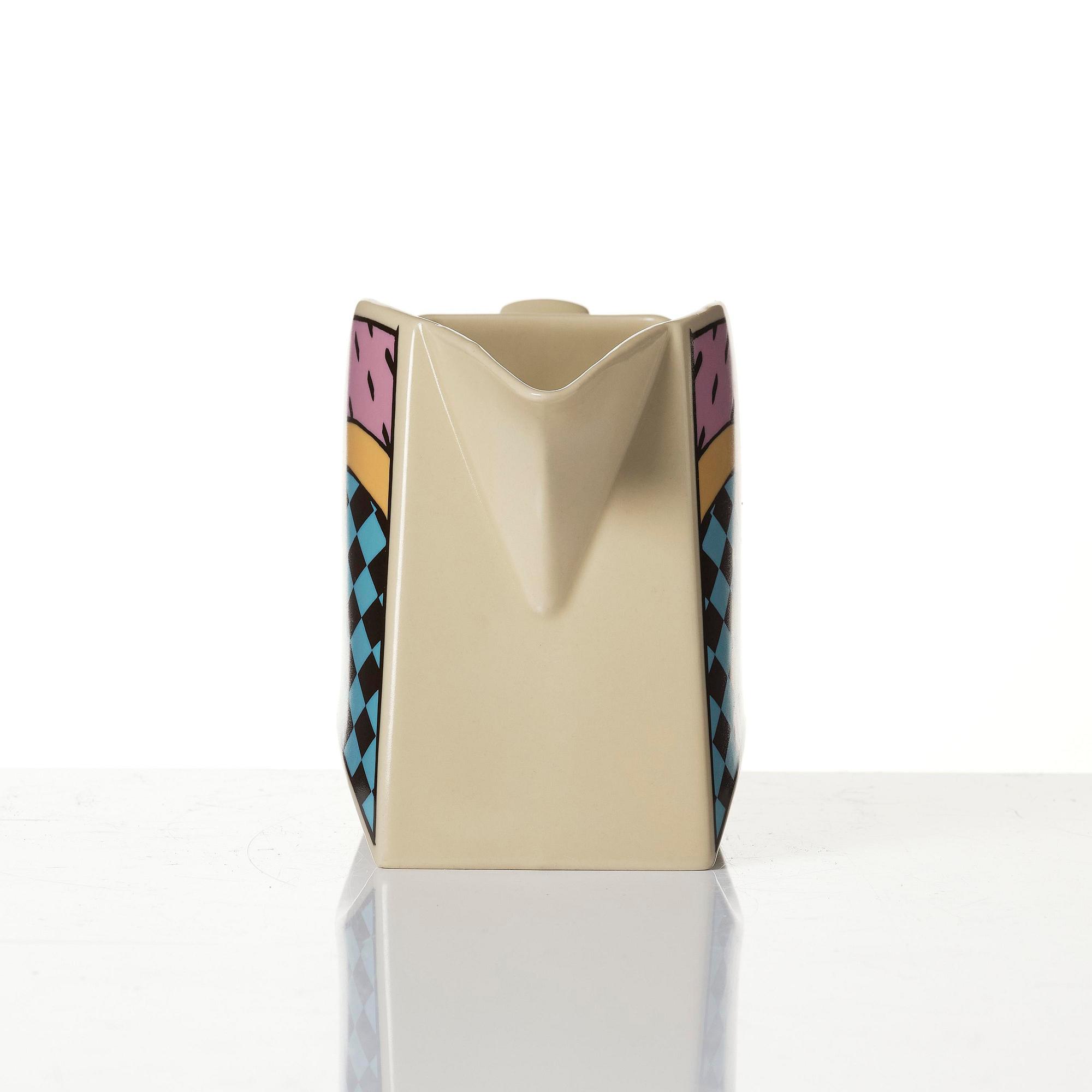 Dorothy Hafner, a 47-piece "Flash" ceramic dinner service, Rosenthal, Germany, post 1984.
