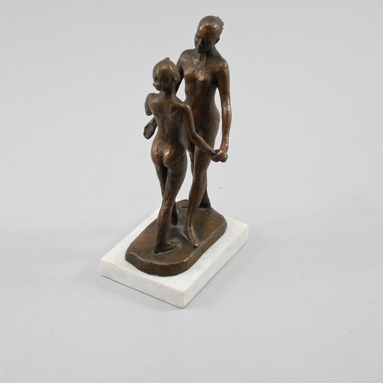 GUDMAR OLOVSON, skulptur, bronspatinerad konstmassa, signerad.