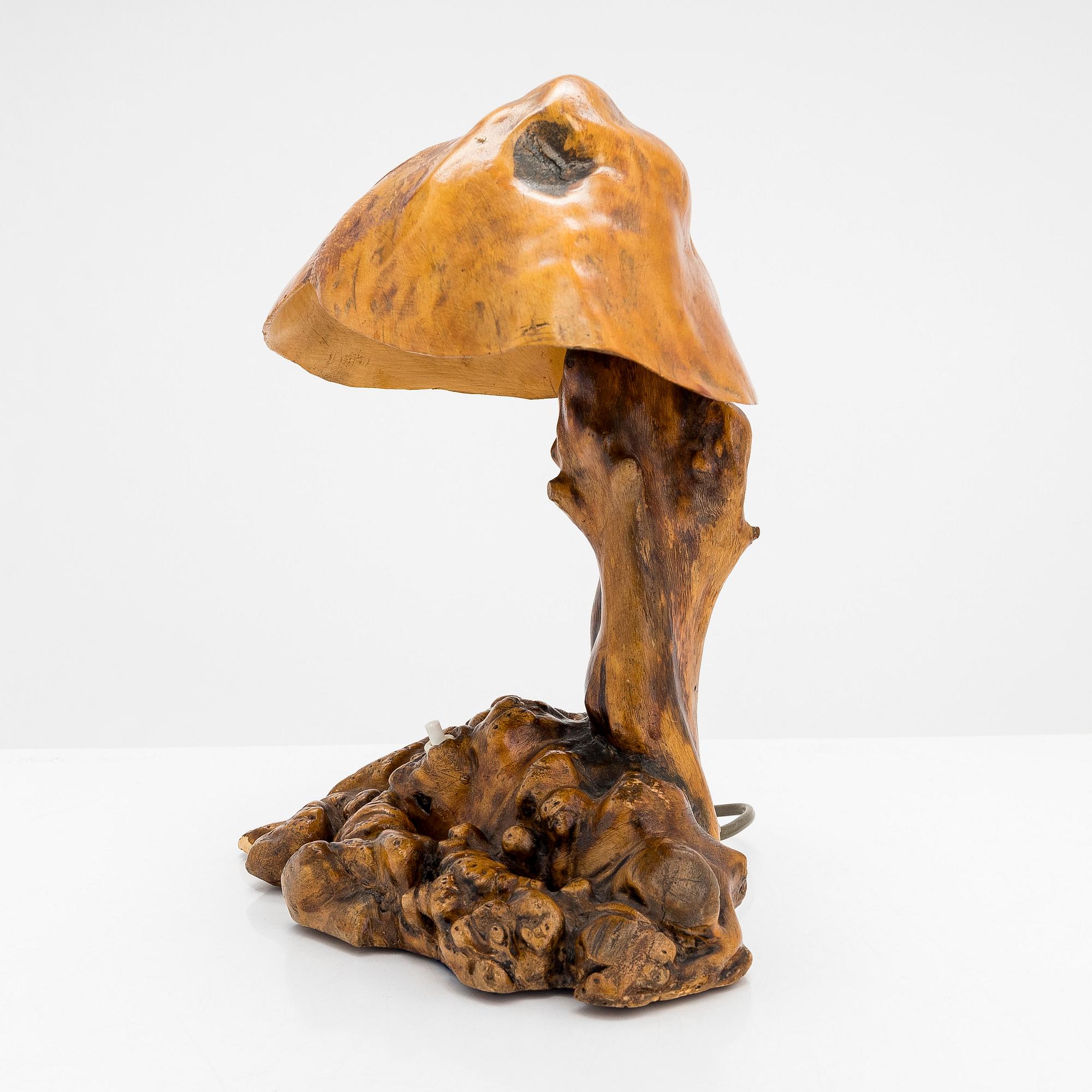 A Finnish 1940s burl table light, Rukajärvi 1943.