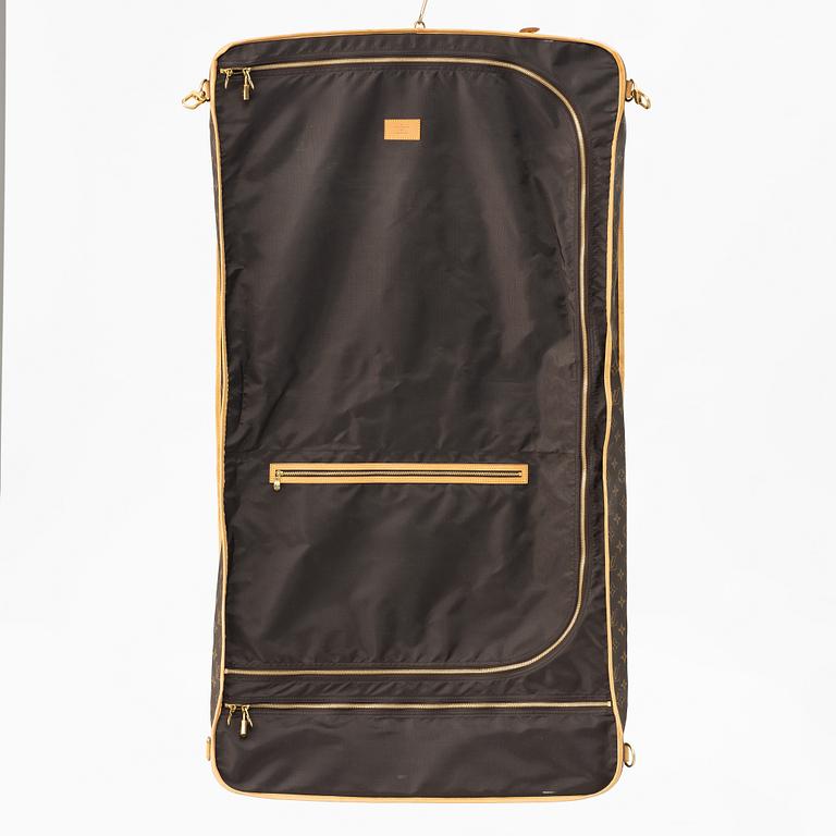 Louis Vuitton, travel wardrobe "Garment cloth 24h bag".