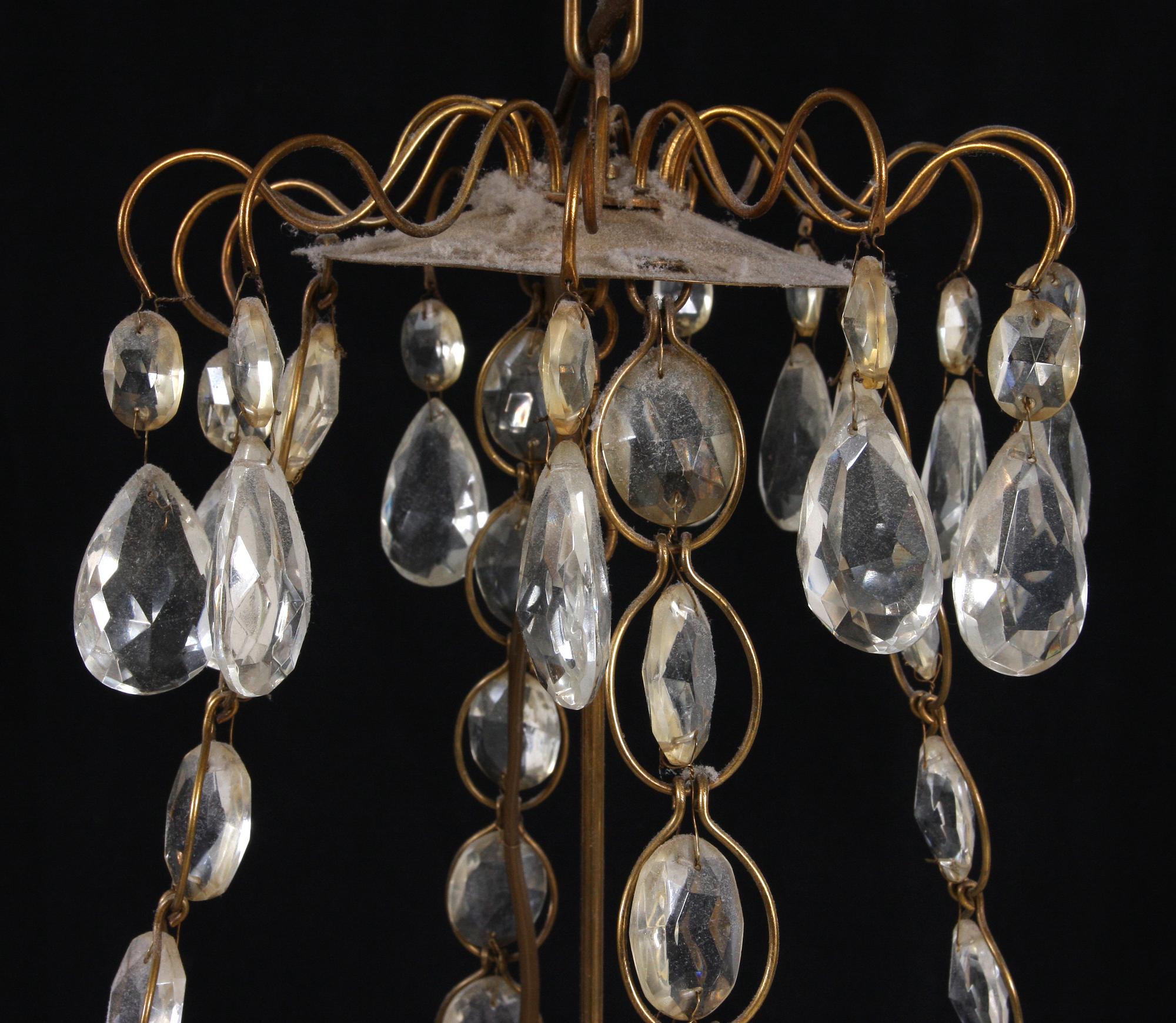 TAKAMPEL, empirstil.