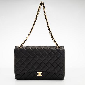 Chanel, väska, "Maxi Double Flap Bag", 2011.