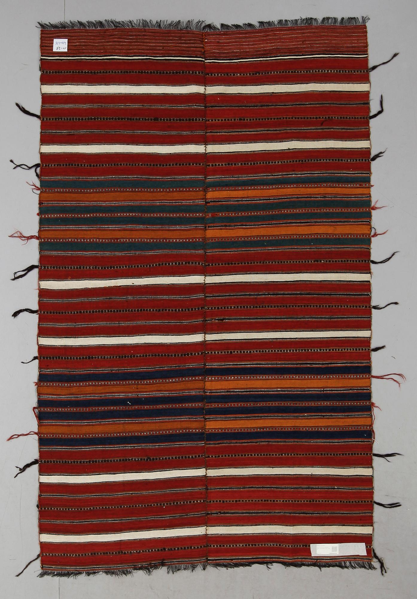 MATTA/TEXTIL, persisk Jiajim, semiantik. 222 x 136 cm.