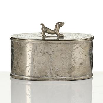 Nils Fougstedt, a Swedish Grace lidded box, Stockholm, 1923.