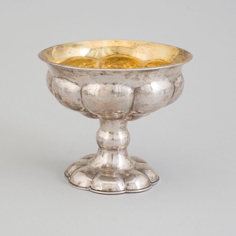 A Finnish parcel-gilt silver bowl, 1880.