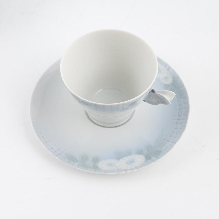 Arnold Krogh, a twentyfour pieces tea set, "Midsommarnattsdröm", 24 pieces, Royal Copenhagen, Denmark.