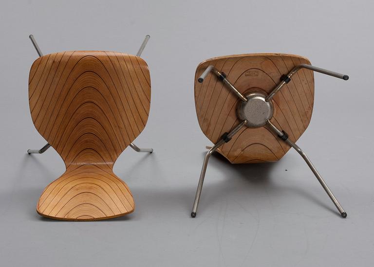 Tapio Wirkkala, A PAIR OF CHAIRS.