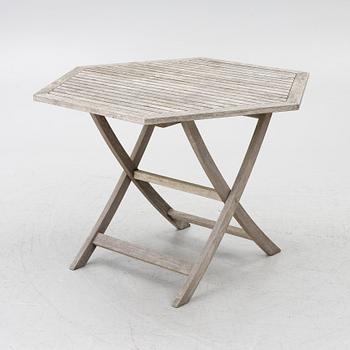Garden furniture, 5 pieces, Viken and Kargaarden respectively, latter half of the 20th century.