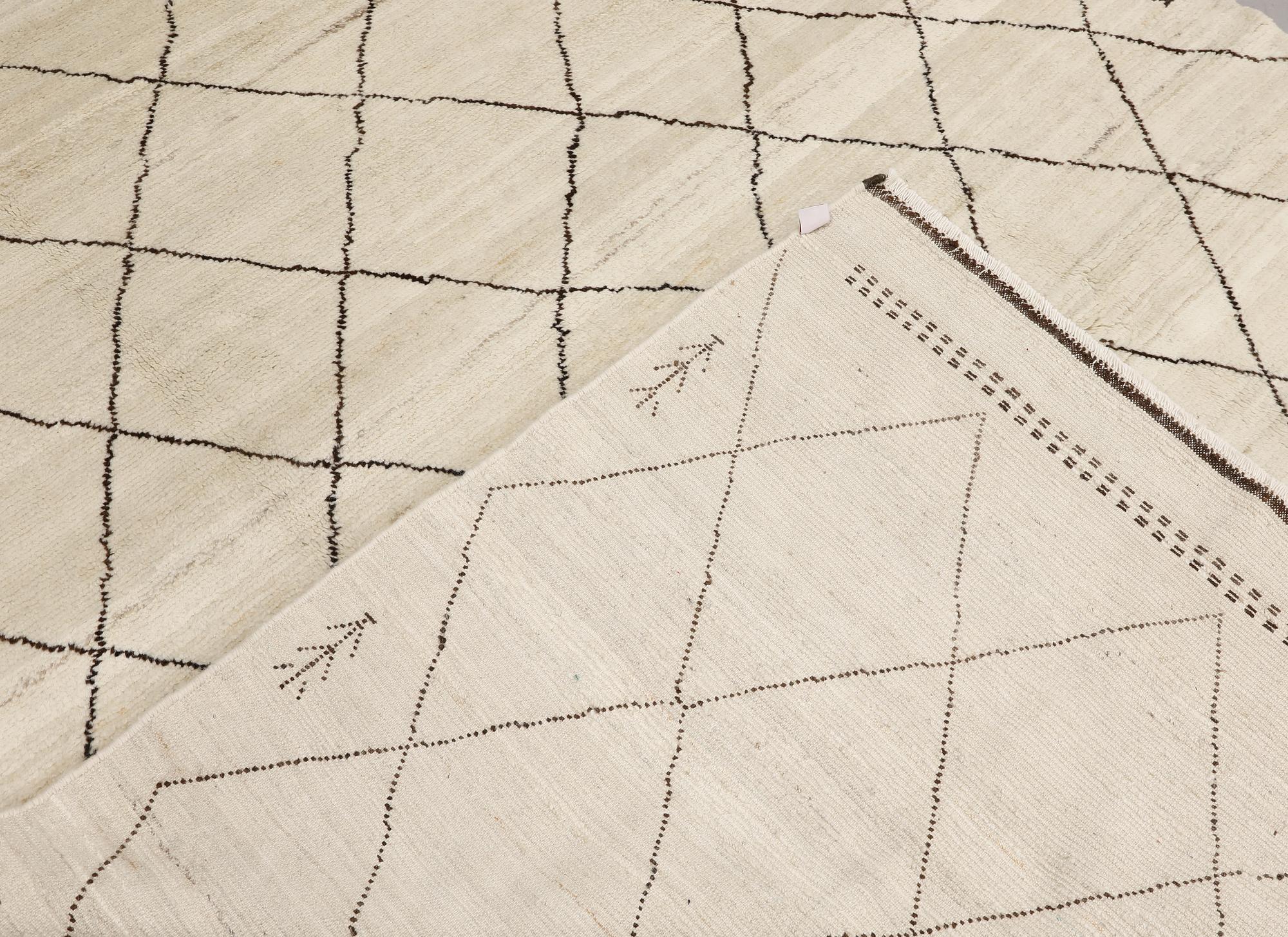 A Moroccan rug, c. 290 x 197 cm.