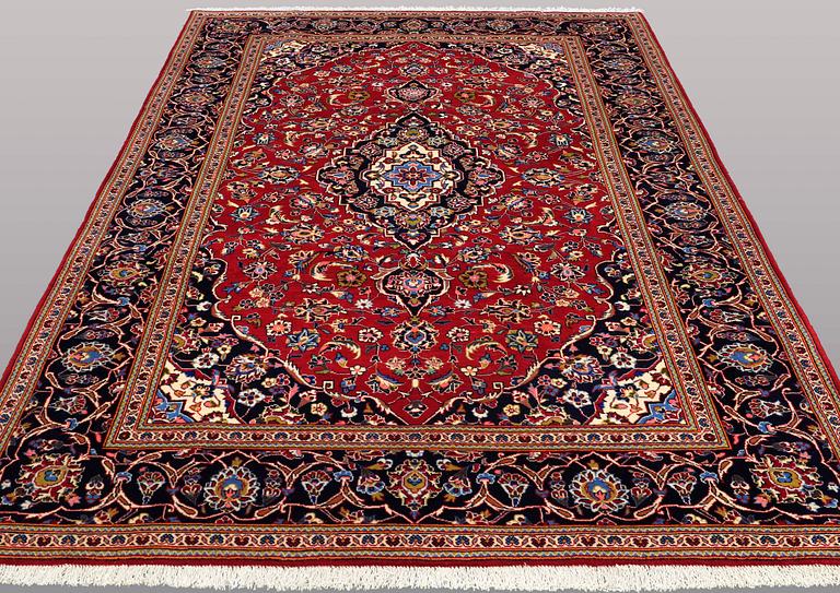 A CARPAT, Kashan, ca 301 x 207 cm.