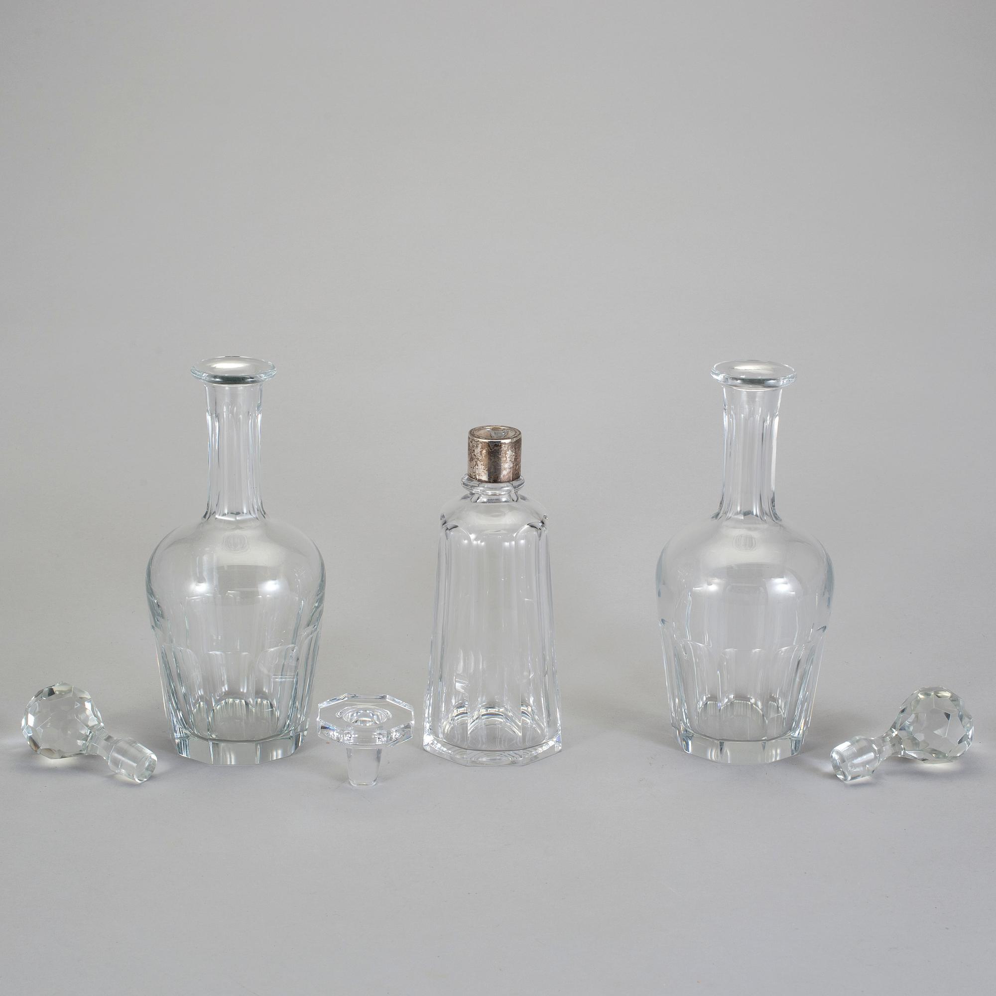 KARAFFER, 3 stycken, glas, 1900-talets första hälft.