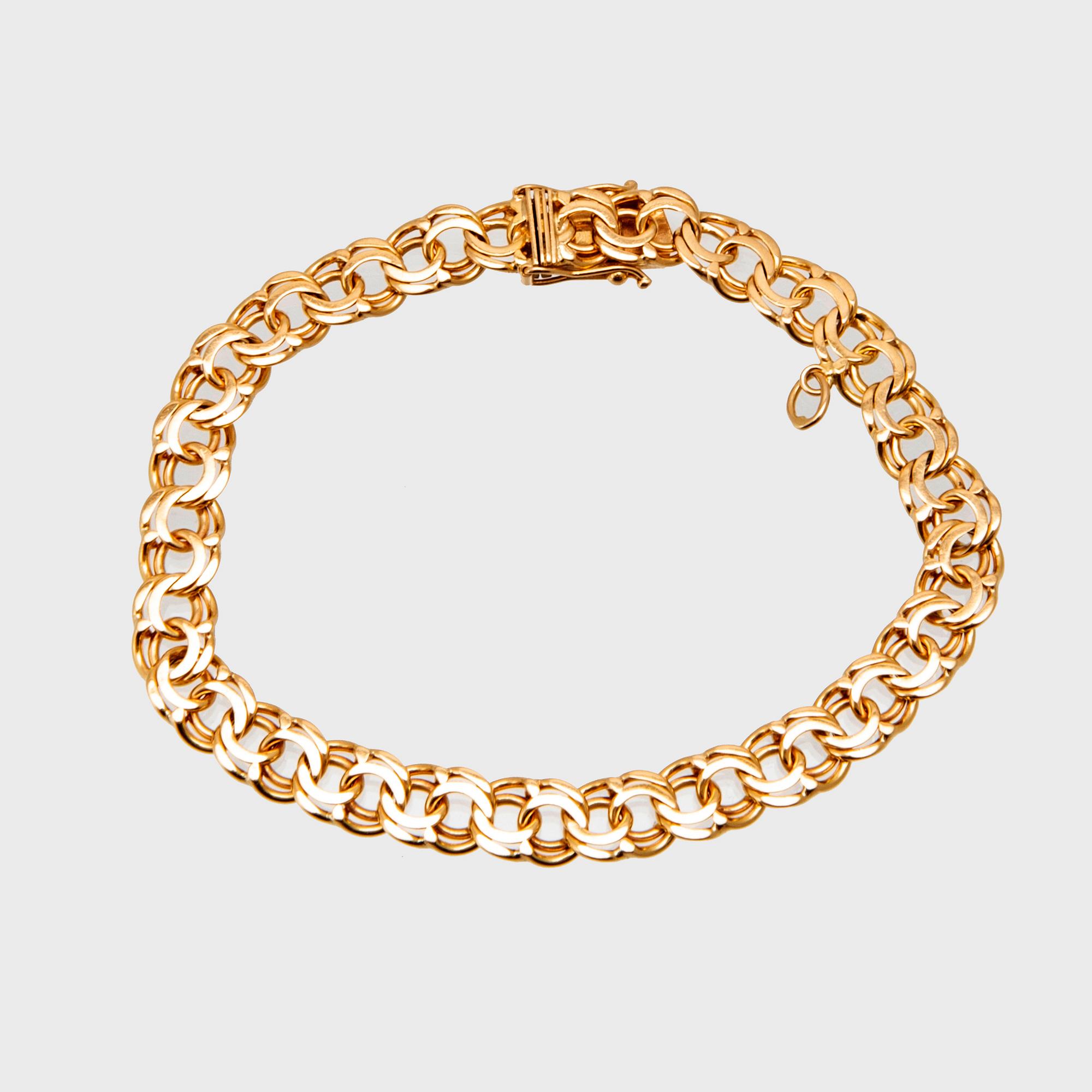 An 18K gold Bismarck link bracelet.