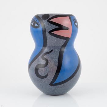 Ulrica Hydman-Vallien, a glass vase, Kosta Boda.