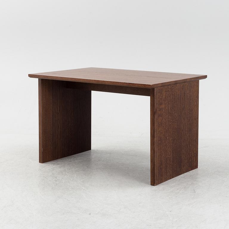 An oak table/desk, 21st Century.