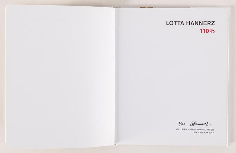 LOTTA HANNERZ, färglitografi, signerad och numrerad 1/50. Signerad bok medföljer.