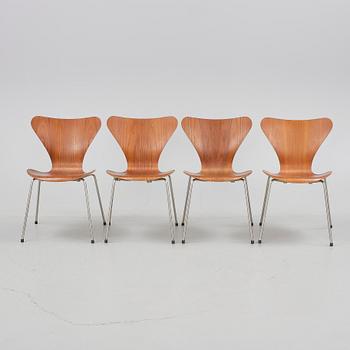 STOLAR, 4 st, "Sjuan", Arne Jacobsen för Fritz Hansen, Danmark.