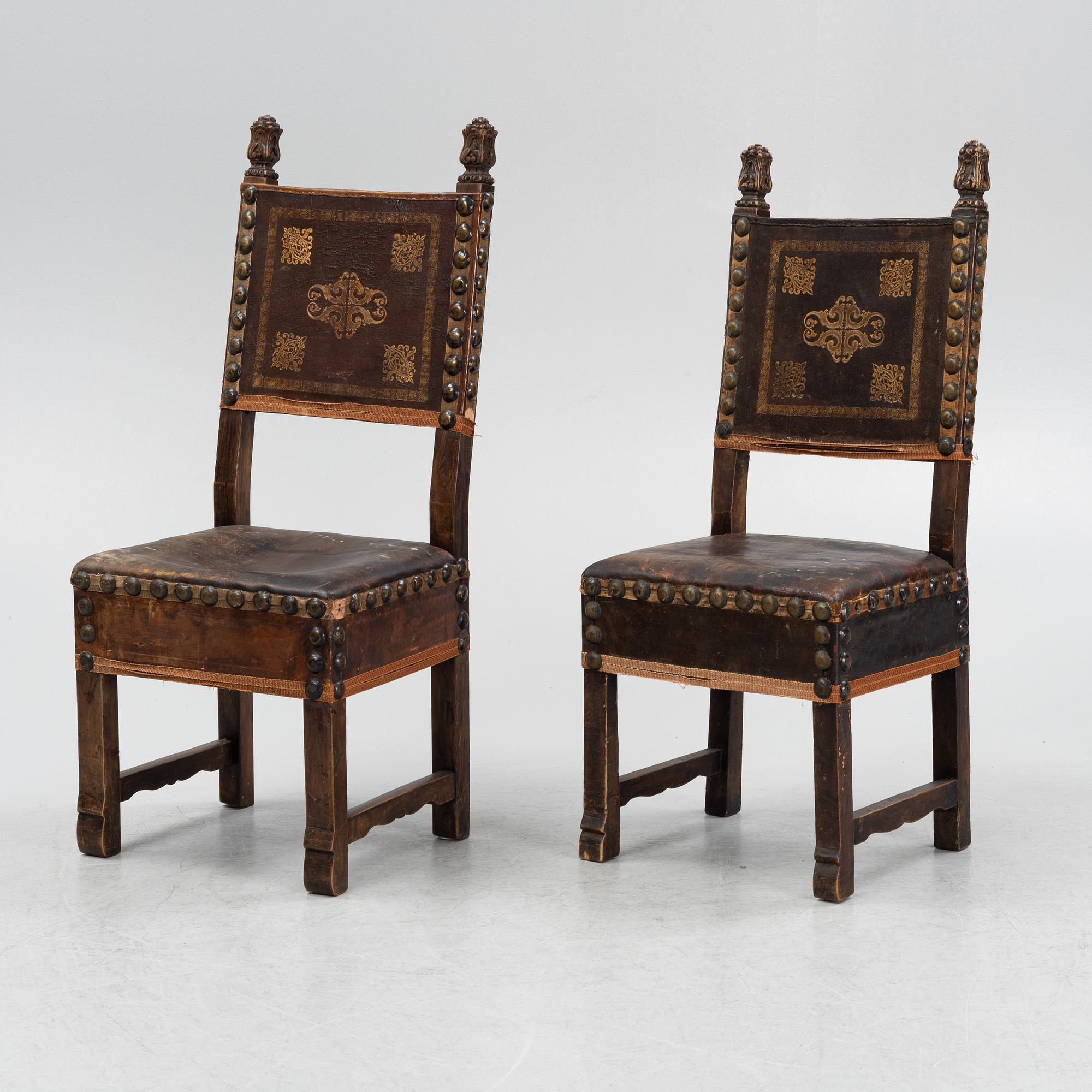 A set of nine beech Baroque style chairs, end of the 19th Century.
