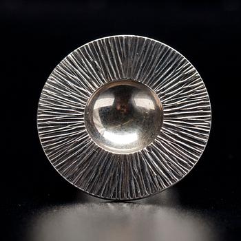 RING, sterling silver, Elis Kauppi, Kupittaan Kulta 1970.