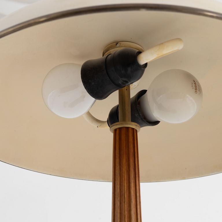 Erik Tidstrand eller Bertil Brisborg, a model "30246" table lamp, Nordiska Kompaniet, 1940's.