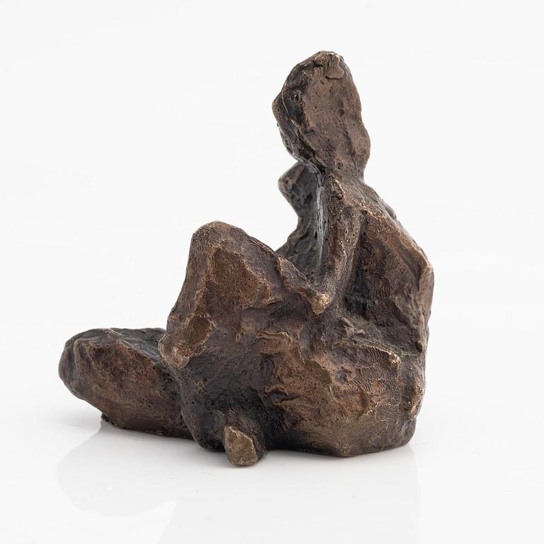 Arne Jones, Seated figure.