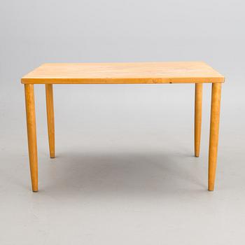 ILMARI TAPIOVAARA, PÖYTÄ, Domus. Keravan Puuteollisuus 1940-luvun loppu.