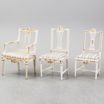 STOLAR 6 st (4+2) och KARMSTOLAR ett par, gustavianska, Lindome, sent 1700-tal.