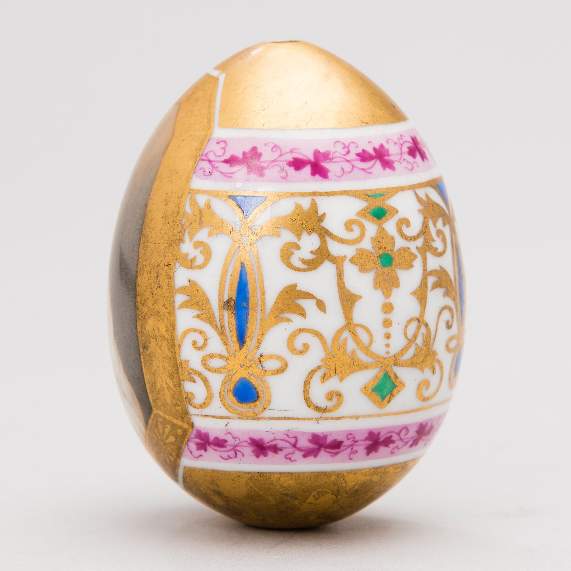PÄÄSIÄISMUNA, posliinia. Venäjä, 1800-luku.