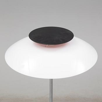 POUL HENNINGSEN, A "PH 80" floor lamp, Louis Poulsen, Danmark.