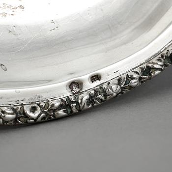BRICKA, silver, Österrike-Ungern, troligen 1872-1922. Vikt ca 720 gram.