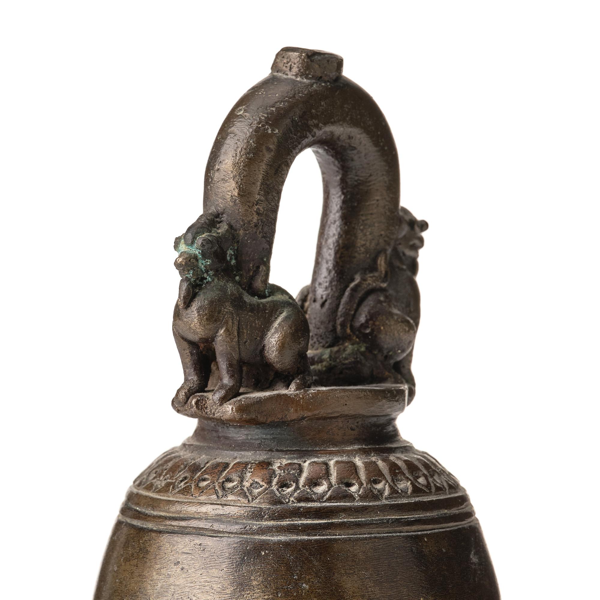 Tempelklocka, brons. Tibet, 17/1800-tal.