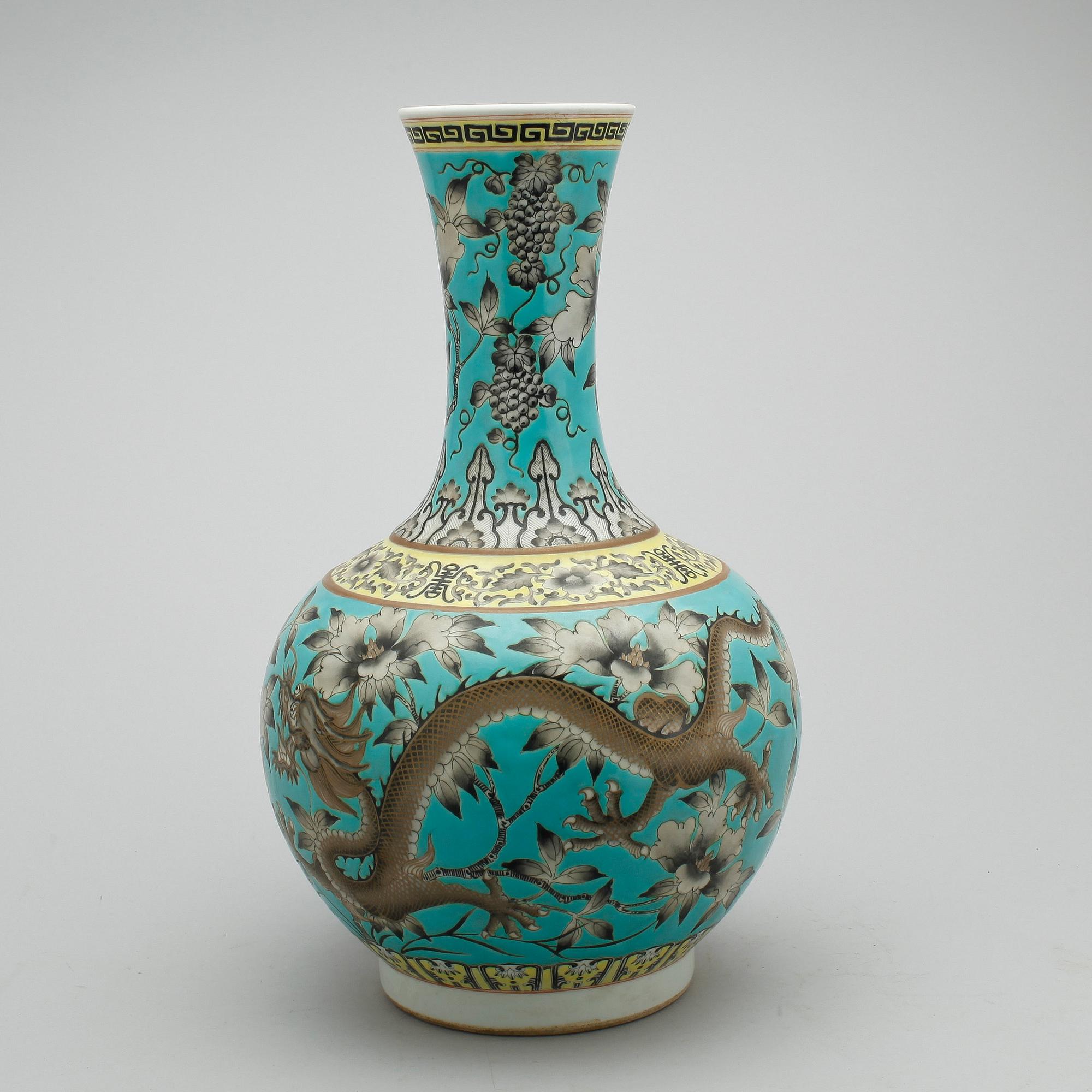 VAS, porslin, Kina, 1900-talets slut.