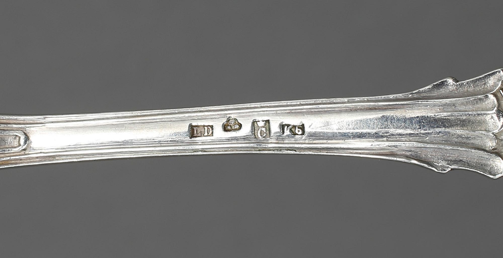 SOPPSLEV samt DESSERTSKEDAR /TESKEDAR, 1+3 "Olga", Kristianstad, 1855 och 1888. Vikt ca 308 gram.
