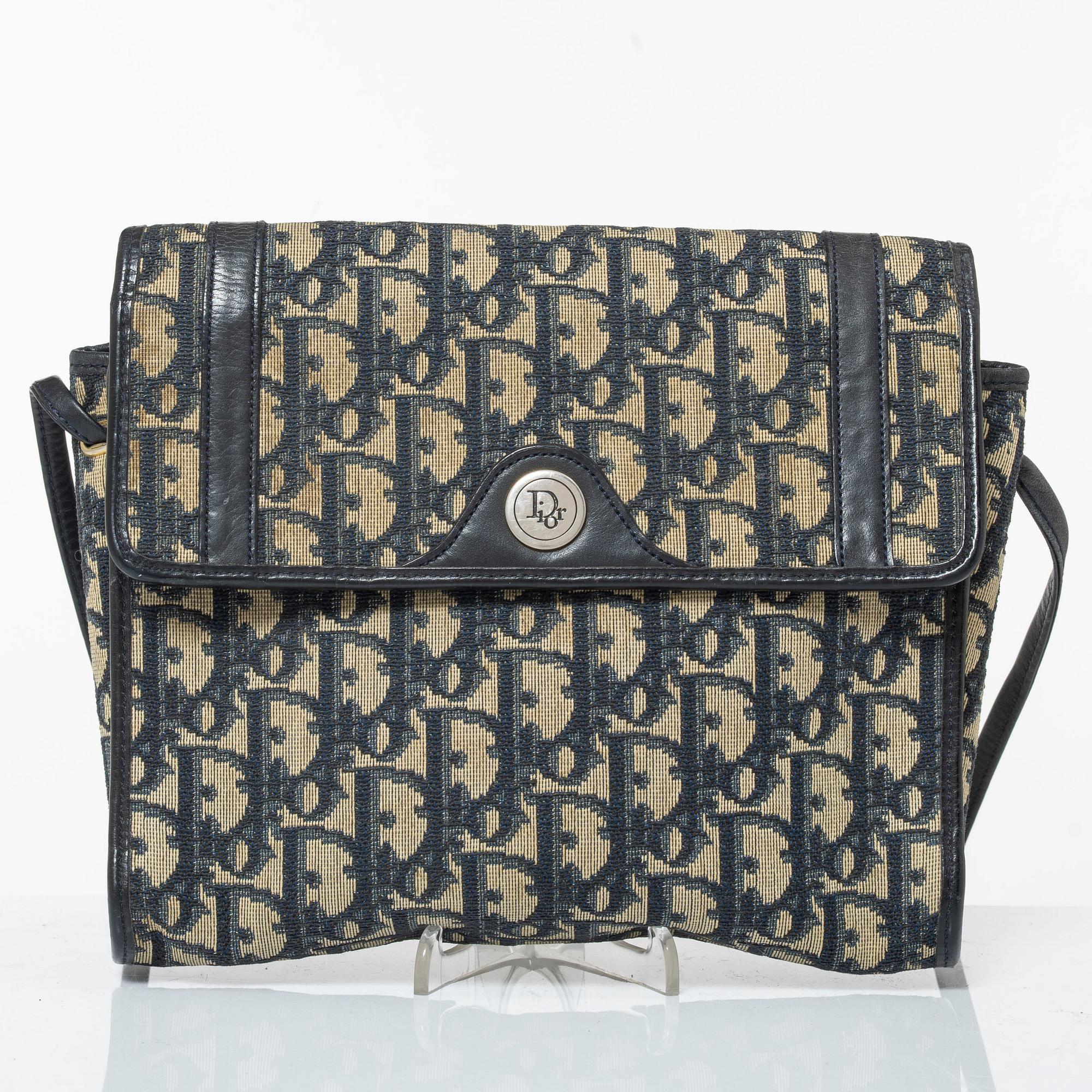 Christian Dior, Translation: "bag and wallet, vintage".