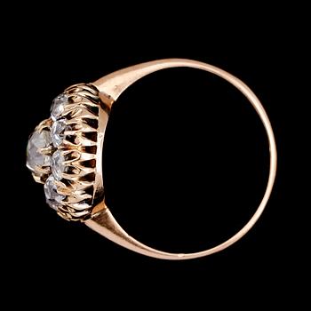 RING, 14 k guld, 10 diamanter tot ca 1.30 ct.