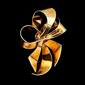 BROSCH, 14K guld och åttkantsslipade diamanter tot ca 0.11 ct. Total vikt ca 19,8 g.