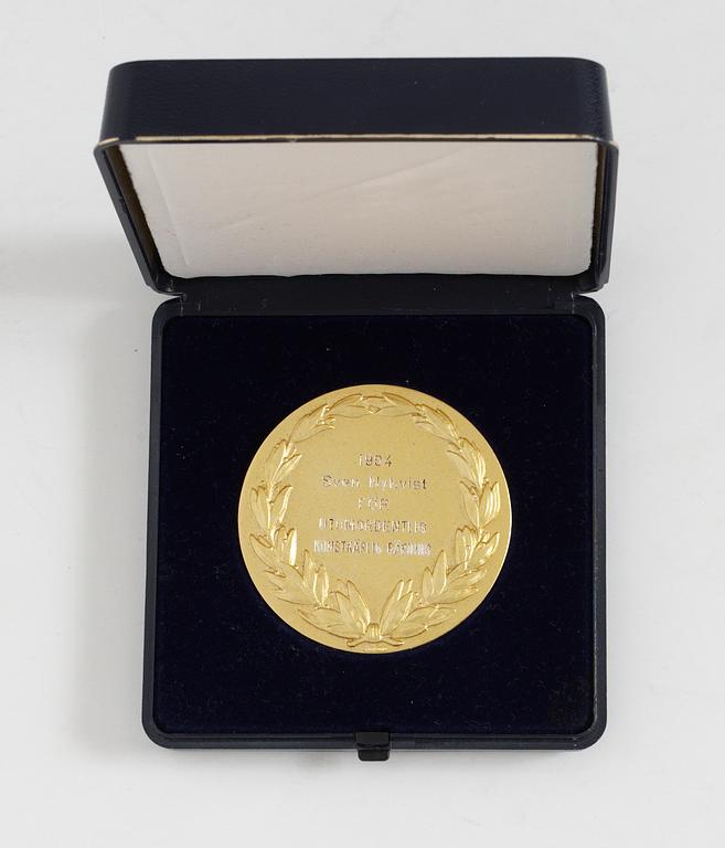 A MEDAL, The Swedish Theatre Association goldmedal for an extraordinary artistic contribution 1994.