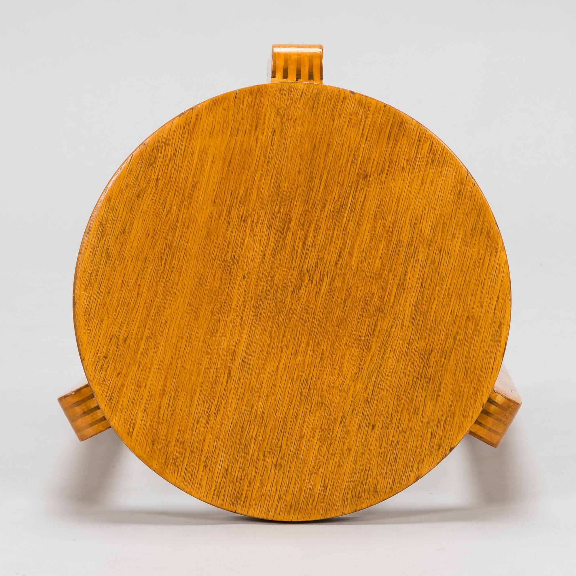 Alvar Aalto, pall, modell 60, for O.Y. Huonekalu- ja Rakennustyötehdas A.B. 1940-tal.