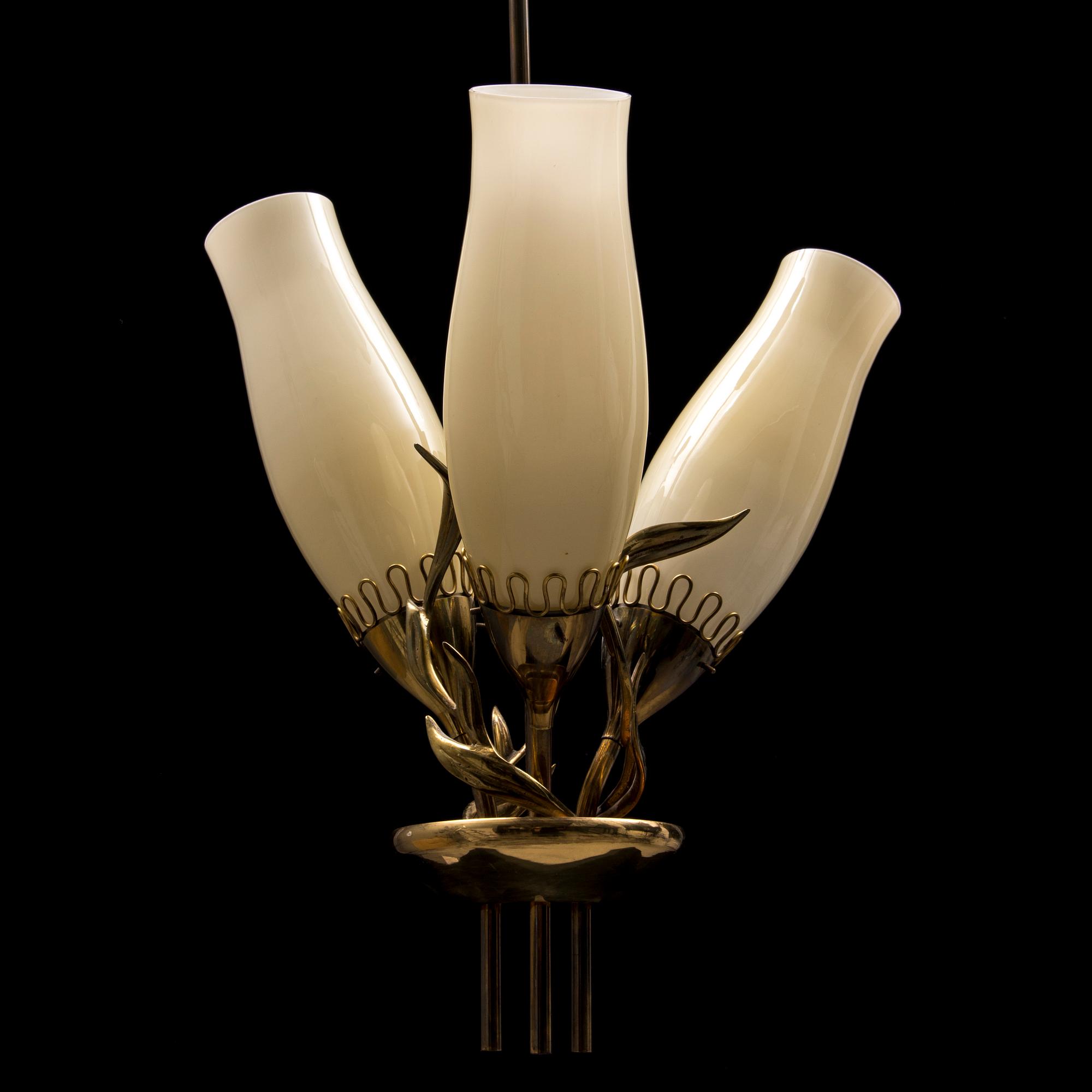 KATTOVALAISIN, malli 51122, merkitty Idman, 1900-luvun puoliväli. Korkeus 70 cm.