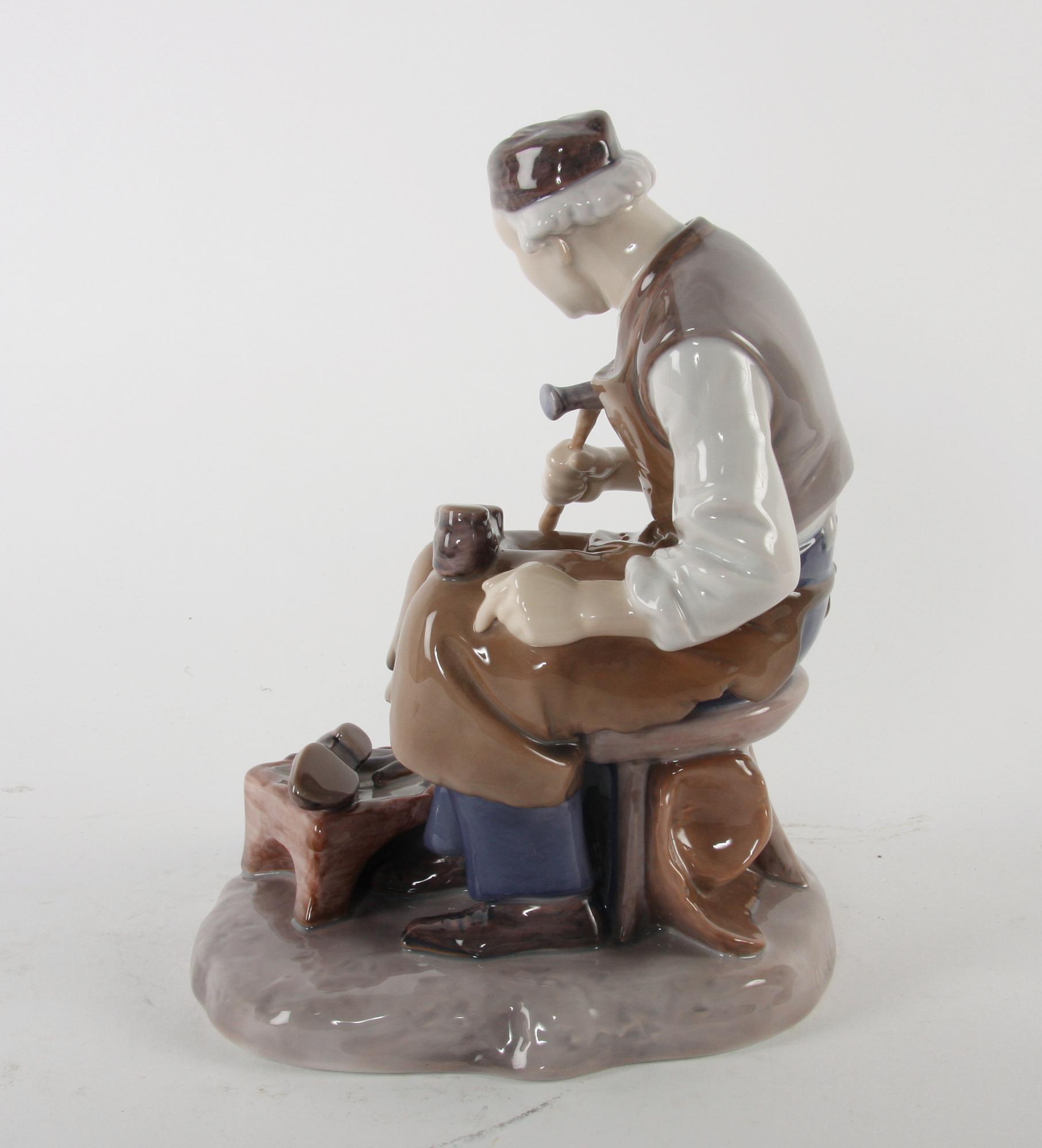 FIGURIN, porslin, Bing & Gröndal.