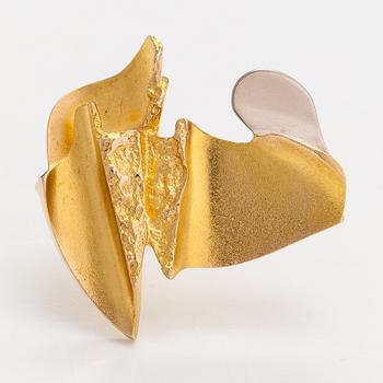 Björn Weckström, A 14K gold and platinum brooch "Lotus". Lapponia 1987.