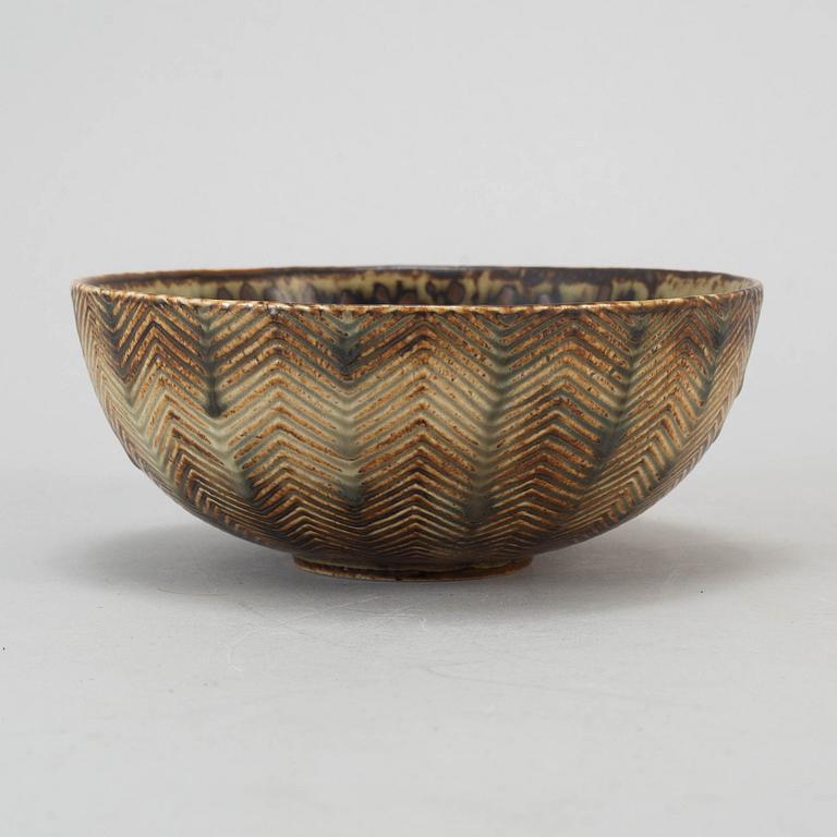 AXEL SALTO, a stoneware bowl, Royal Copenhagen, Denmark.