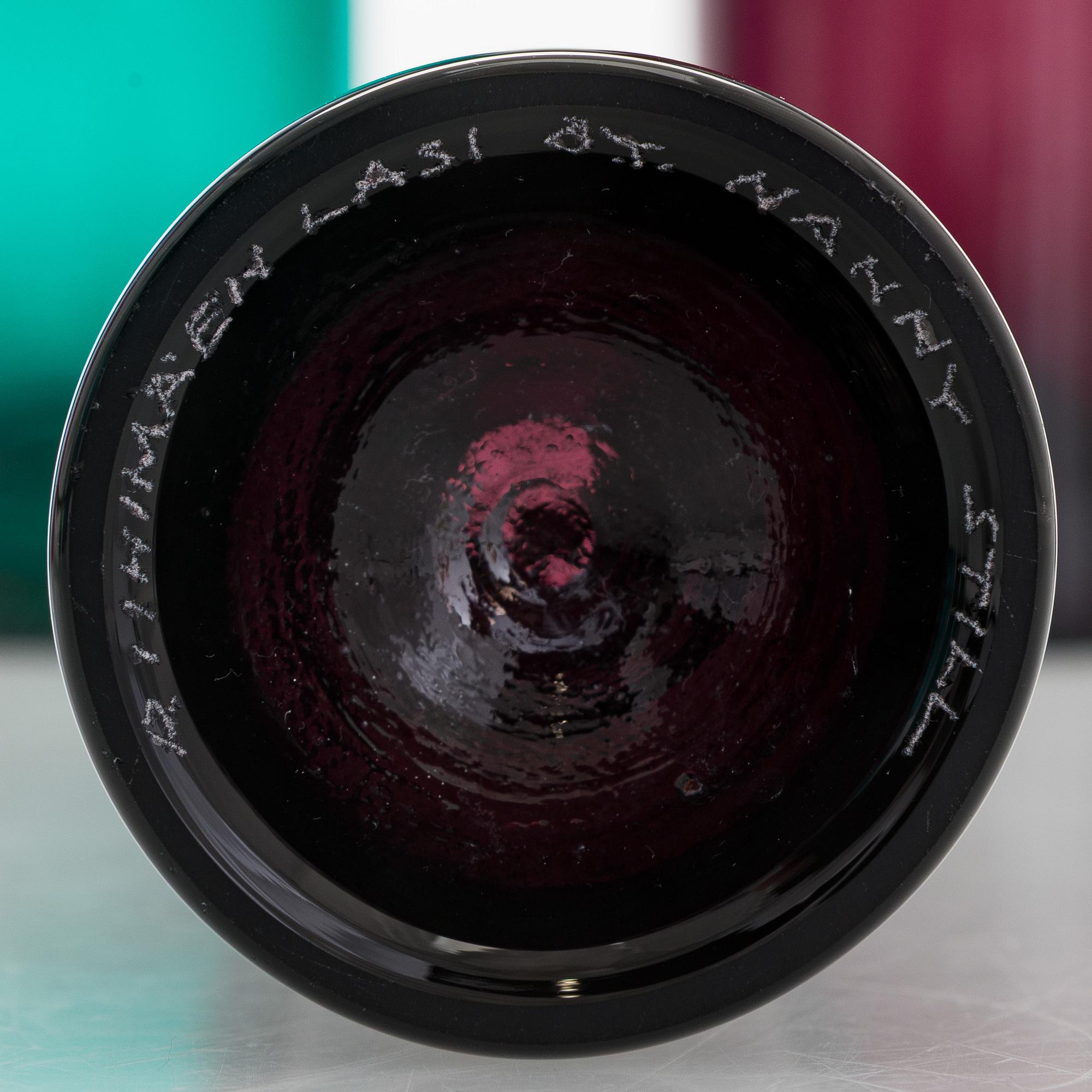 Nanny Still, a set of ten bottles signed Riihimäen Lasi O.Y Nanny Still.