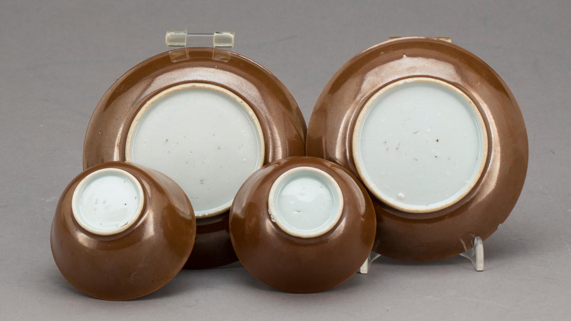 KOPPAR MED FAT, 2 st, Kina, Qianlong (1736-1795), porslin.