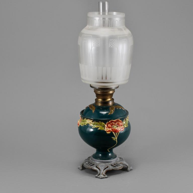 BORDSFOTOGENLAMPA, jugend, omkring sekelskiftet 1900.