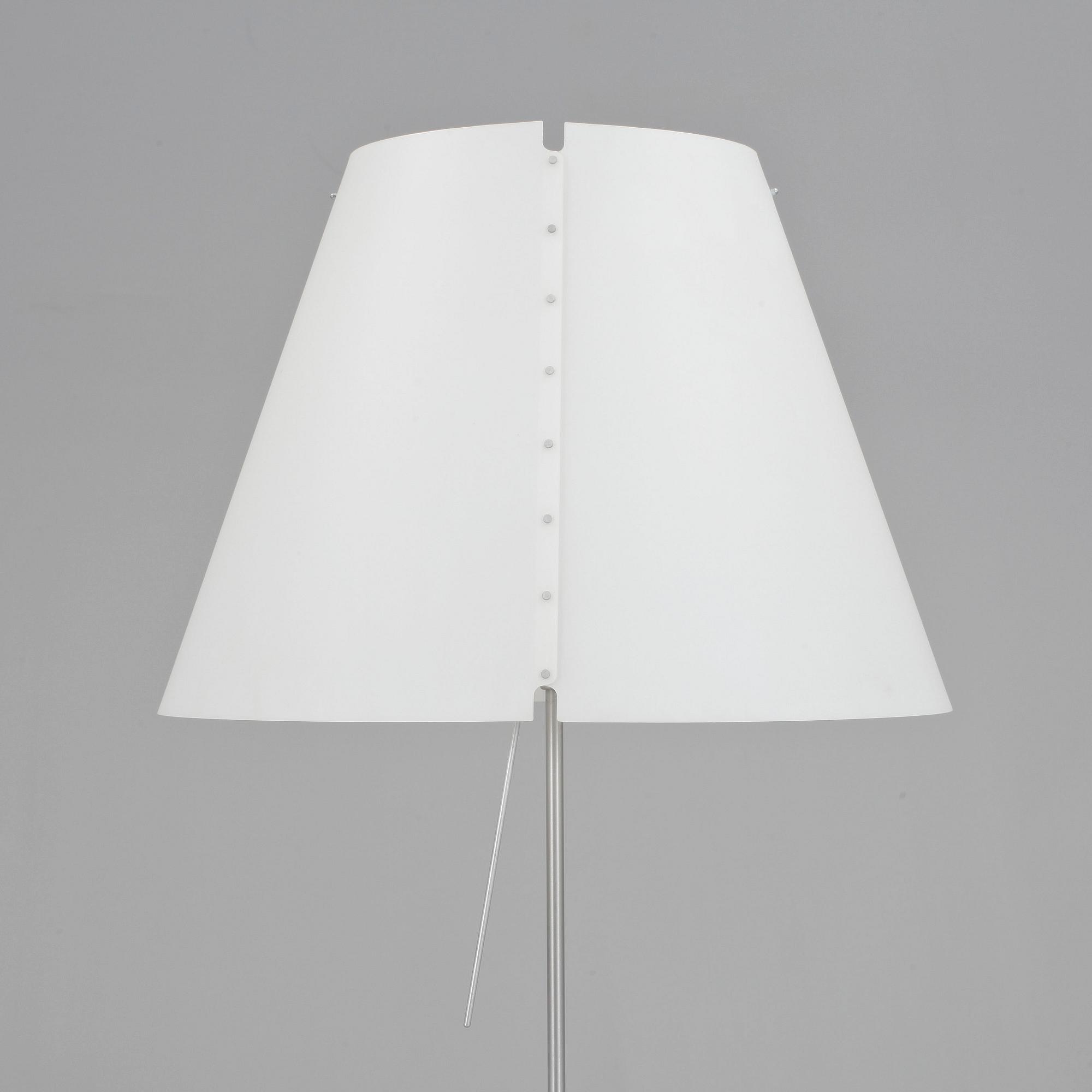 GOLVLAMPA, "Costanza". Design Paulo Rizzatto, Luceplan, Italien.