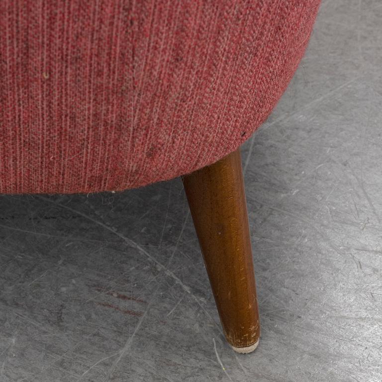 CARL MALMSTEN, a pair of 'Husmor' easy chairs.